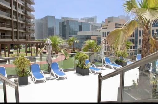 Elite downtown residents - Housity
