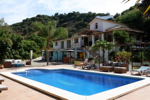 Vegan Guesthouse Finca Pereila - Housity
