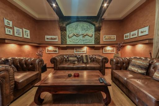 Villa ASTRUM HOUSE - Housity
