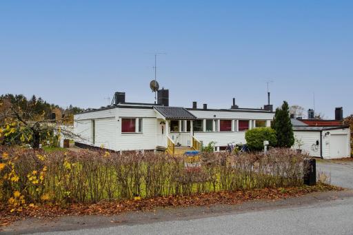 Spacious villa in Upplands Vasby - Housity