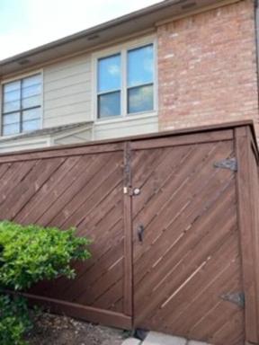 Chic Townhouse for the Summer! - Housity