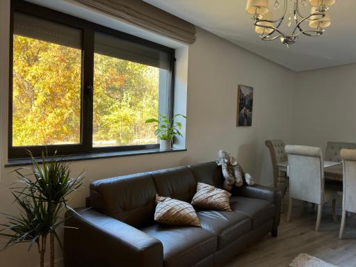 Welcoming Forest Home - Housity