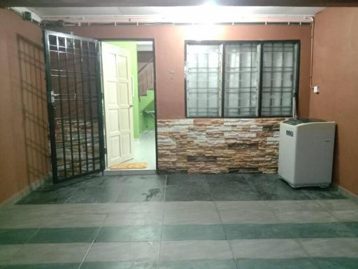 Homestay Segamat Siti Fatimah RM150 - Housity