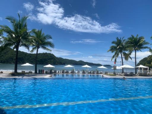 Pico de Loro Condo unit - Housity