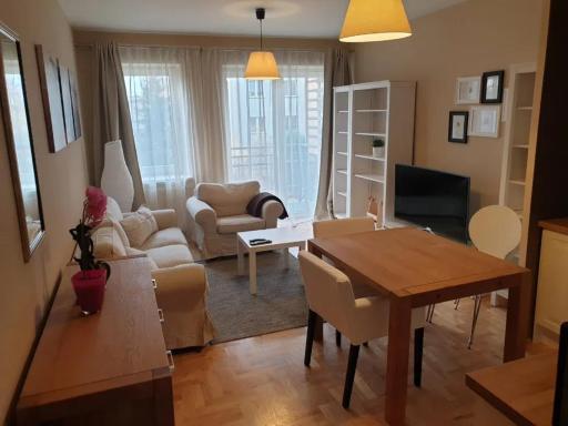 Apartament trzypokojowy KLONOWA Kielce - Housity