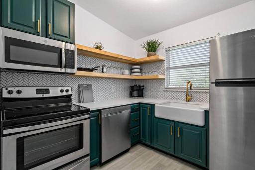 Airport Executive Home, 2 bed 1 bath - Housity