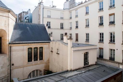 37m at 2 steps from the Place des Vosges - Housity