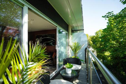 Hideout House - Housity