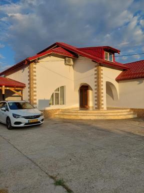 Cozy and modern house - Housity