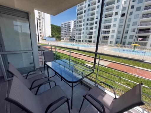 Apartamento Aqualina Orange Primer Piso Vista a Piscina - Housity