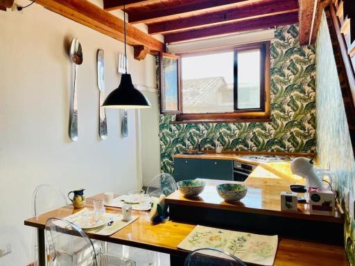 Loft moderno ubicato nel centro storico di Lucca - Housity
