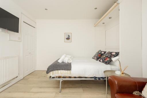 Central Studio Near Usher Hall & Edinburgh Castle - Housity