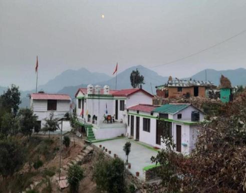 Snow Peak  by StayApart - Housity