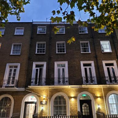Argyle Square Hotel - Housity