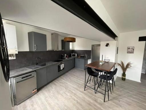 Appartement Jungle- hypercentre -Charleville - Housity