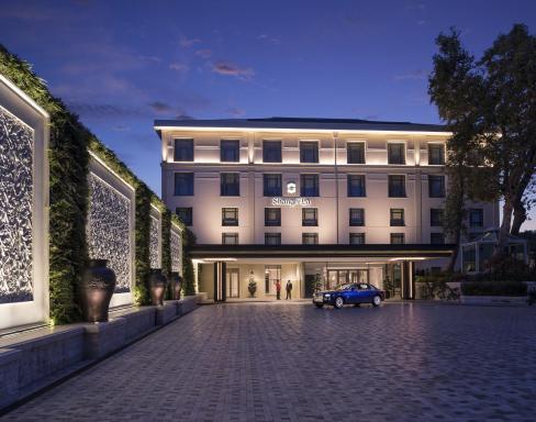 Shangri-La Bosphorus, Istanbul - Housity