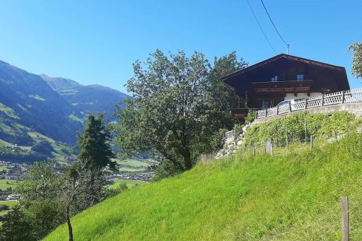 Alpine cottage with exceptional view - Housity