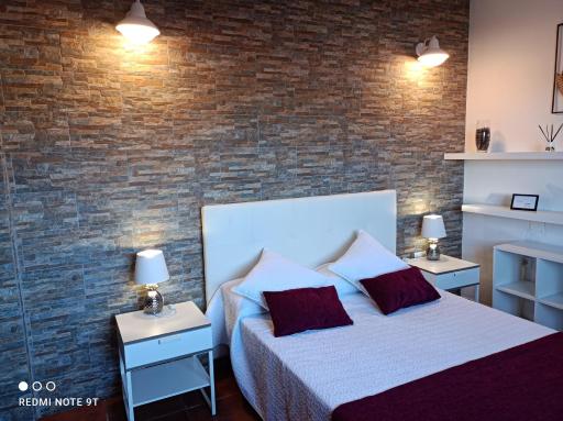 Ele House - Housity