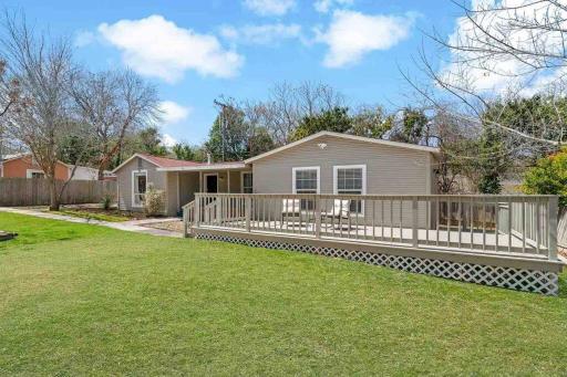 Culdesac Cottage in Central San Antonio - Housity