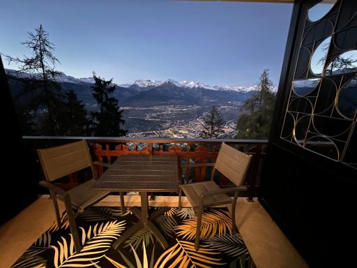 Cosy studio for 4 near ski lift, MELEZES K22 - Housity