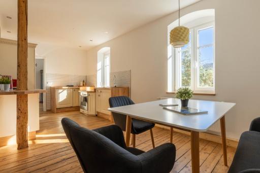 Landstiltraum mit zwei Schlafzimmern zwischen L/DD - Housity