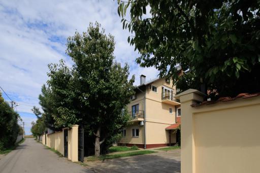 AVIATOR Apartments & Rooms Nikola Tesla Airport Belgrade - Housity