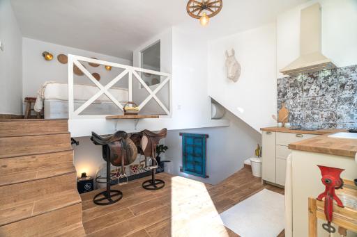 Casa Estábulo- Cozy Rustic Farmhouse (HORSE LOFT) - Housity