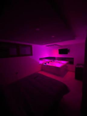 Love nest 17 senza vasca idromassaggio - Housity