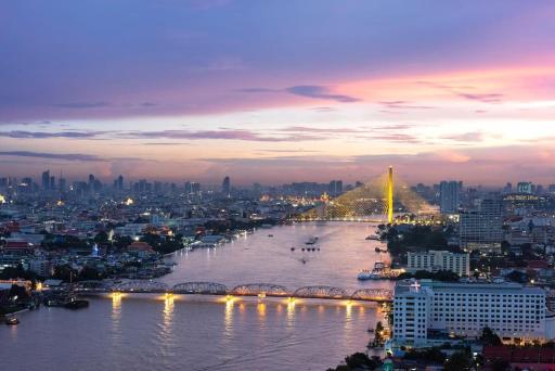 NEW-Luxury 1BR Apartment Riverview-Netflix-MRT Sleeping couch - Housity