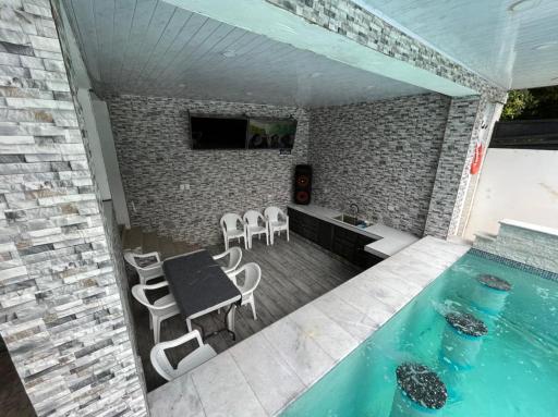 The Legacy Pool Resort - Housity