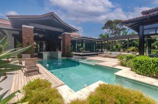 Umhlanga Beach Villa - Housity