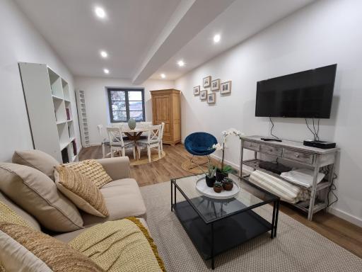 HOME ET HOLIDAY Le Petit Verdot - Housity