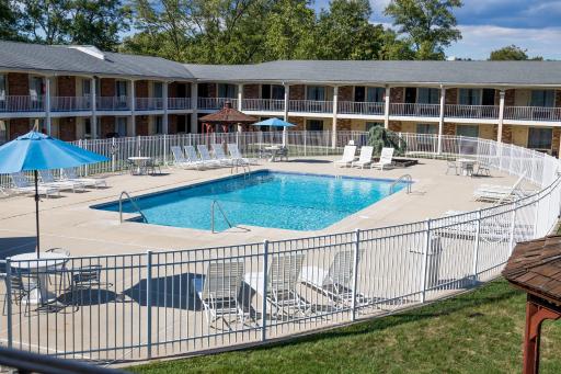 Crystal Inn Eatontown - Housity