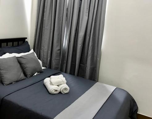 HERMOSO Staycation - Housity