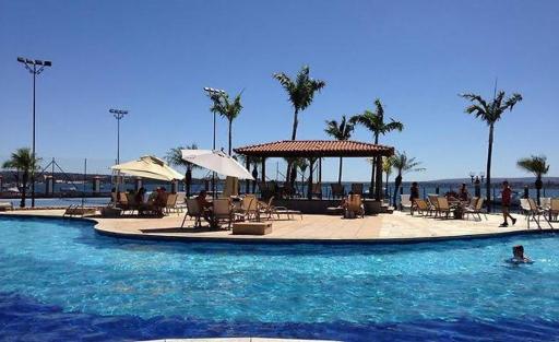 Flat Decoração Náutica c/Vista Lago Paranoá - Housity