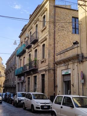 Camere D'artista - Housity