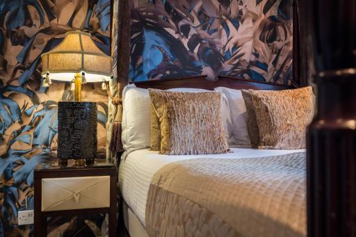 The Howbeck & The Retreat incl FREE off-site Health Club and FREE parking WINTER DEAL OFFER ON 3 NIGHTS AND MORE - Housity