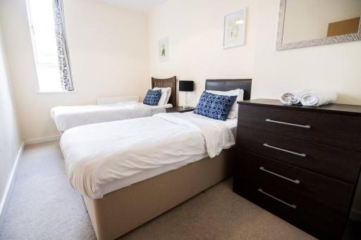 Riverhill Apartments by Kasar Stays - Housity