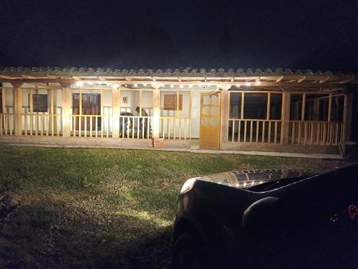 Cabaña Eliseo Guachato Villa Rosita - Housity