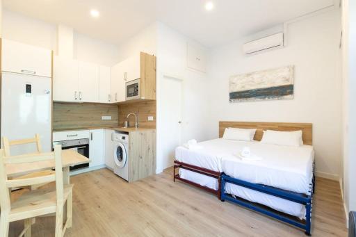 Coqueto apartamento en la calle Caribe. A/C WIFI - Housity