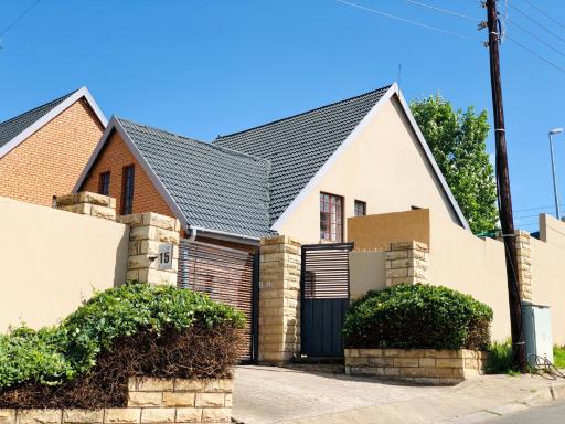 Blue Crane Guesthouse - Housity