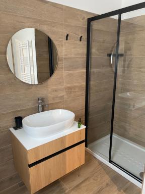 Nu House Rooms & Apartments - Housity