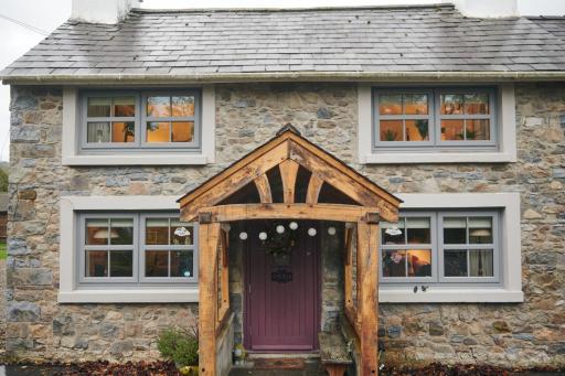 Goilan Goch - Housity