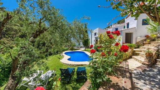 El Acebuchal - Casa Rosa Frigiliana by Ruralidays - Housity