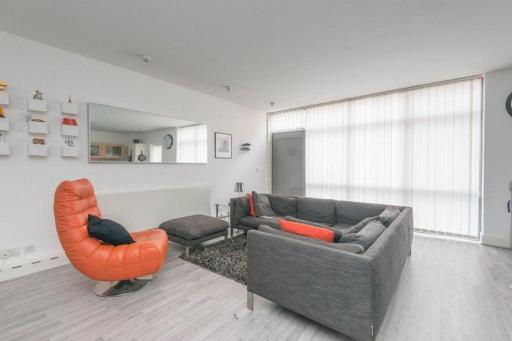 Short Stay Accommodation Sheffield for Contractors and Weekend stays - Housity