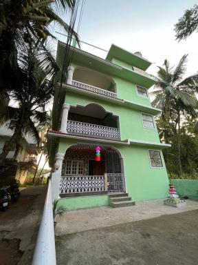 Morjim Guest House - Housity