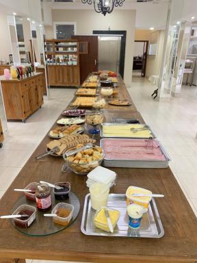 Hotel da Rainha Cachoeira Paulista - Housity