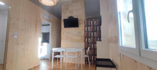 Charmant studio renove et climatise - Housity