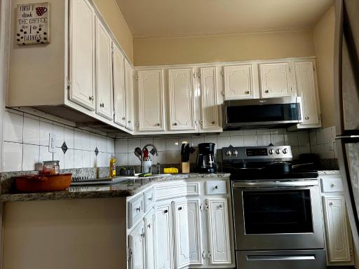 The Rustic @ Paseo de Encinal Drive - Housity
