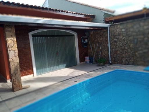 Casa na quadra da Praia de Peruíbe - Housity